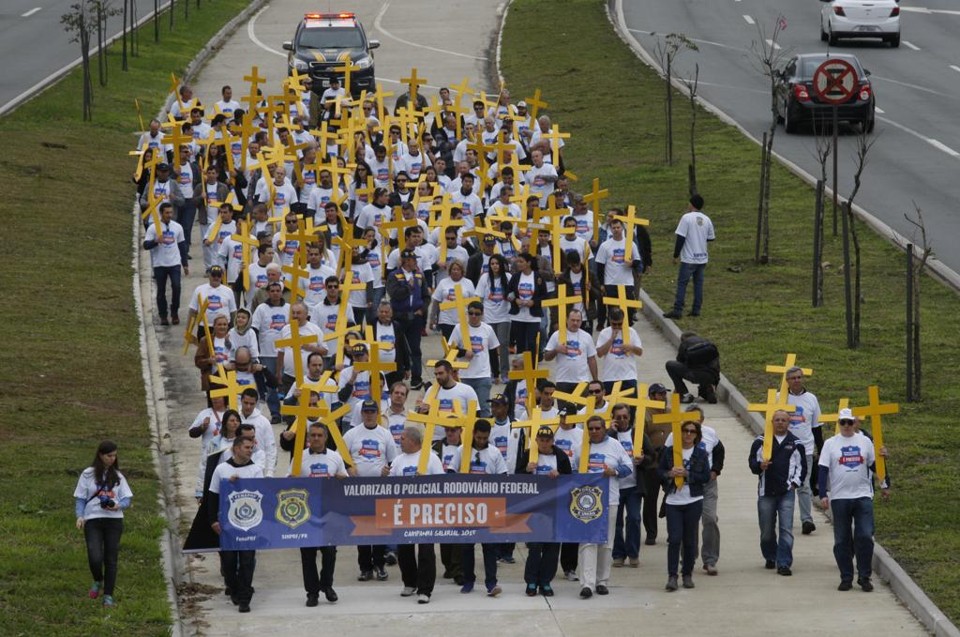 Linha Verde é cenário de reivindicações de policiais rodoviários federais | Aniele Nascimento/Gazeta do Povo
