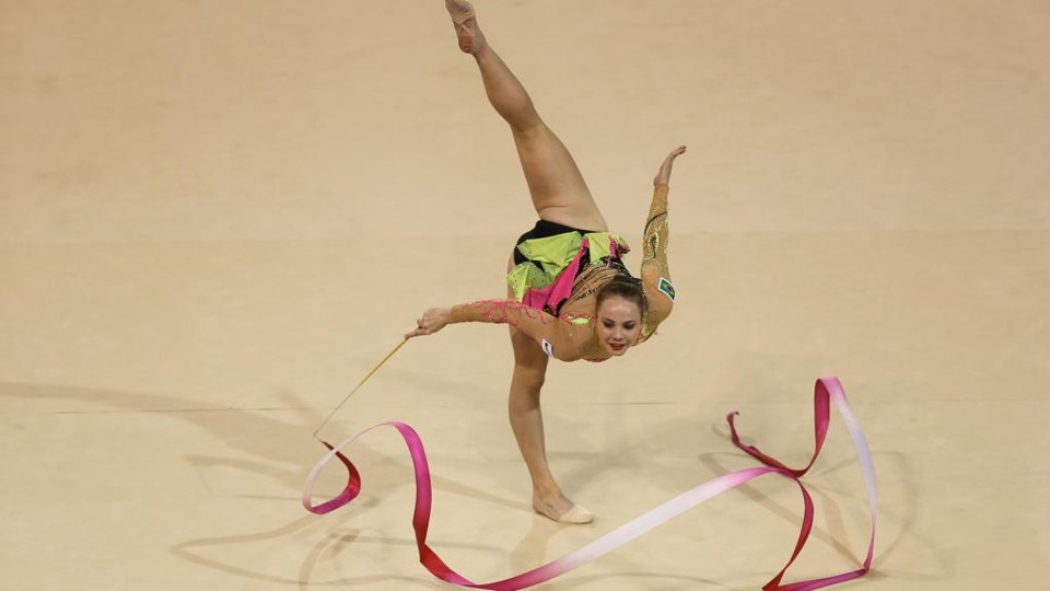 A paranaense Angélica Kvieczynski conquistou o bronze na fita. | SERGIO DUTTI/EXEMPLUS/COB/SERGIO DUTTI/EXEMPLUS/COB