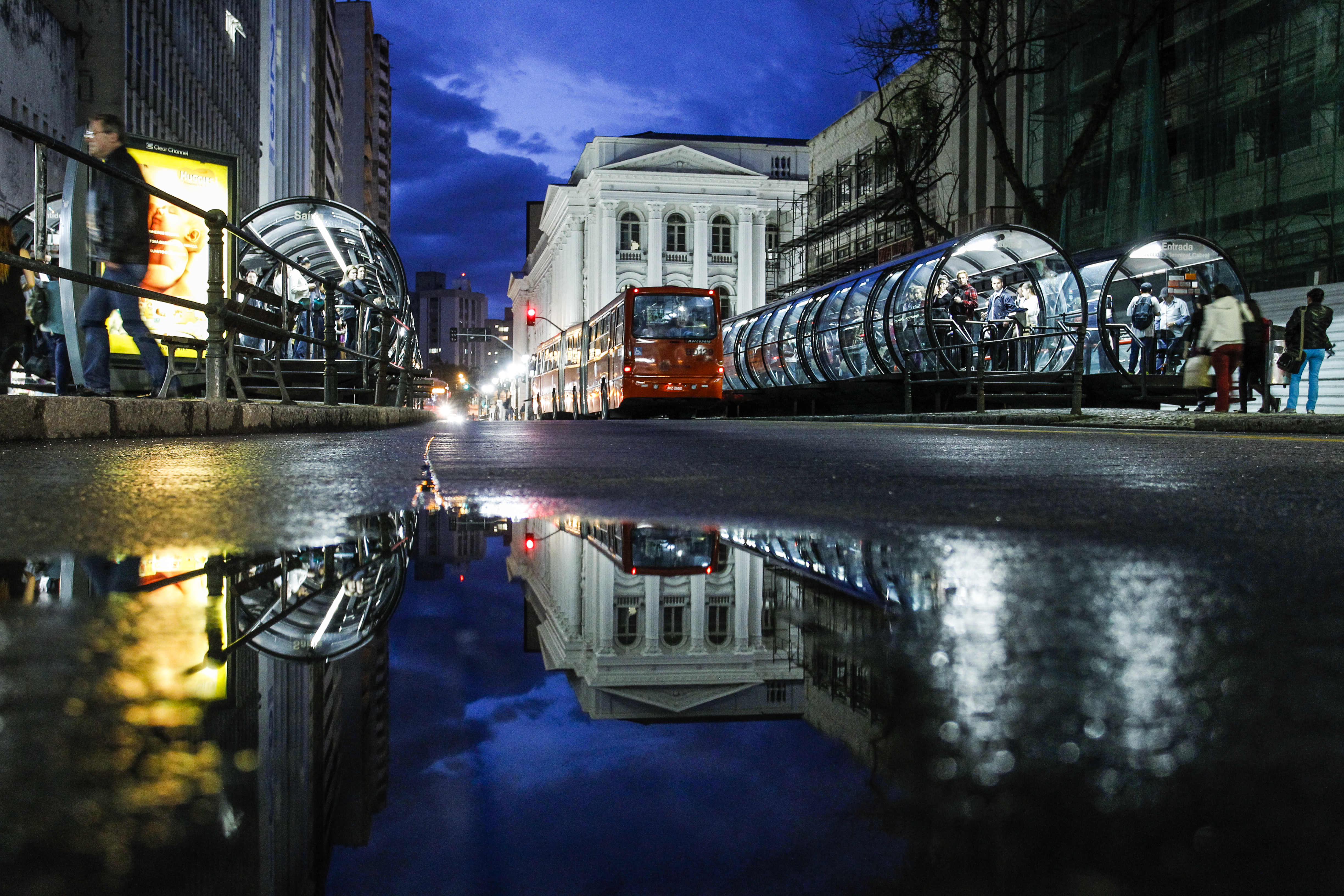 O mês de julho está mais “úmido” do que a média histórica em todo o Paraná. | Daniel Castellano/Gazeta do Povo