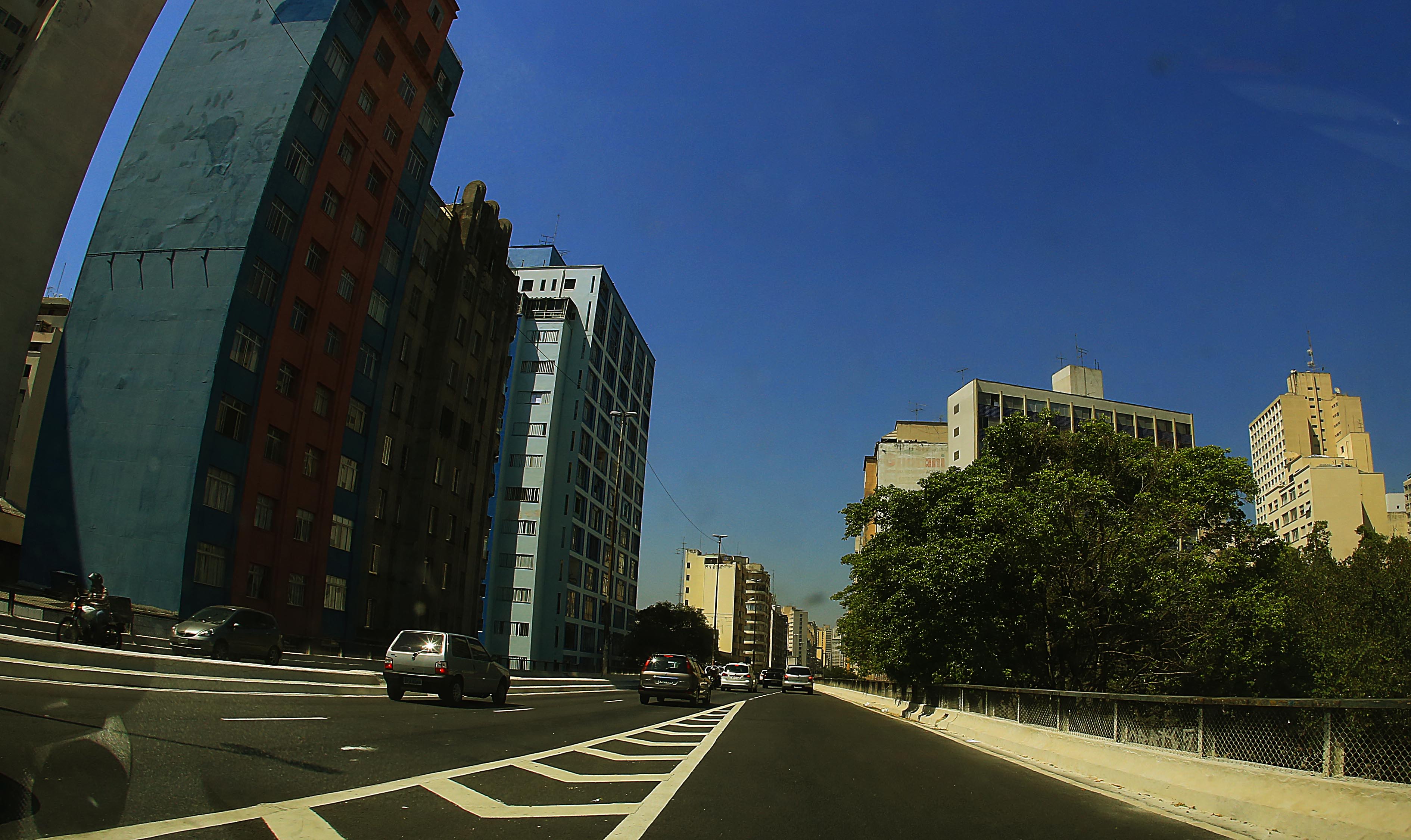 O trânsito no elevado Costa e Silva, nome oficial do Minhocão, já é fechado à noite (21h30 às 6h30) de segunda a sexta e aos domingos | Carlos Severo/Fotos Públicas
