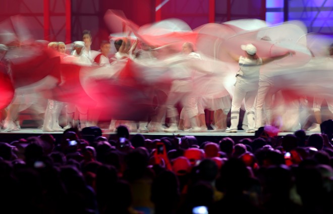Grupos de dança se apresentaram na cerimônia de encerramento do Pan em Toronto. | Matt Detrich/USA Today Sports