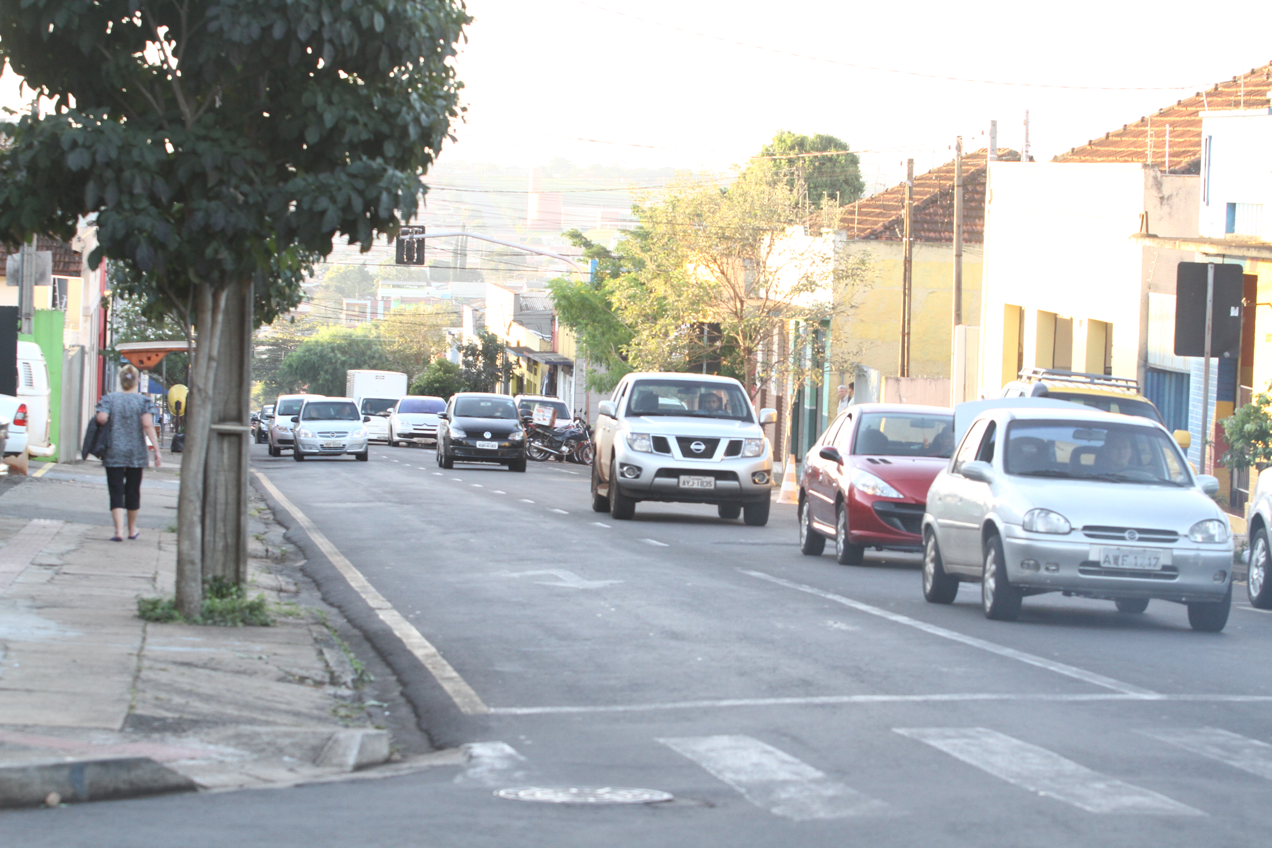 Duplicação de trecho da Avenida Duque de Caxias prevê a desapropriação de 74 imóveis. | Gilberto Abelha/Jornal de Londrina