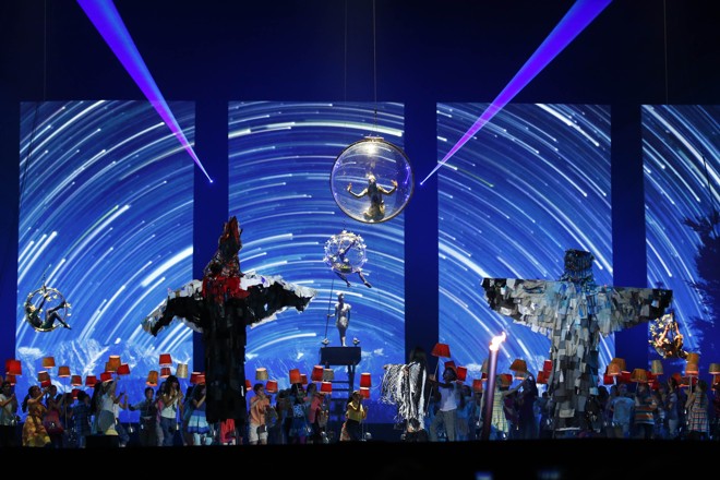 Cirque du Soleil representou diferentes etapas da vida de um atleta. | Rob Schumacher/USA Today Sports