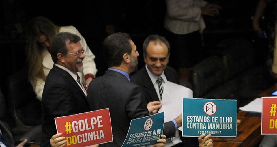 Vários deputados consideraram as manobras para votar o tema um “golpe” ou “pedalada regimental” de Eduardo Cunha (PMDB-RJ). | Gustavo Lima/Câmara dos Deputados