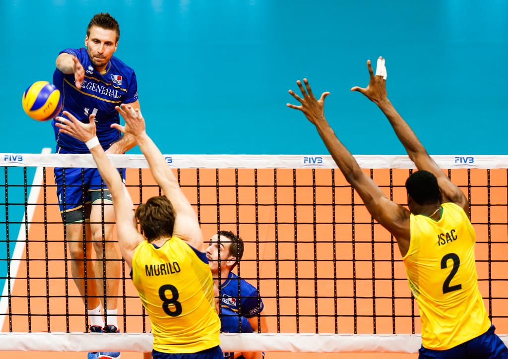 A seleção brasileira decepcionou na estreia da fase final da Liga Mundial. | Divulgação/FIVB
