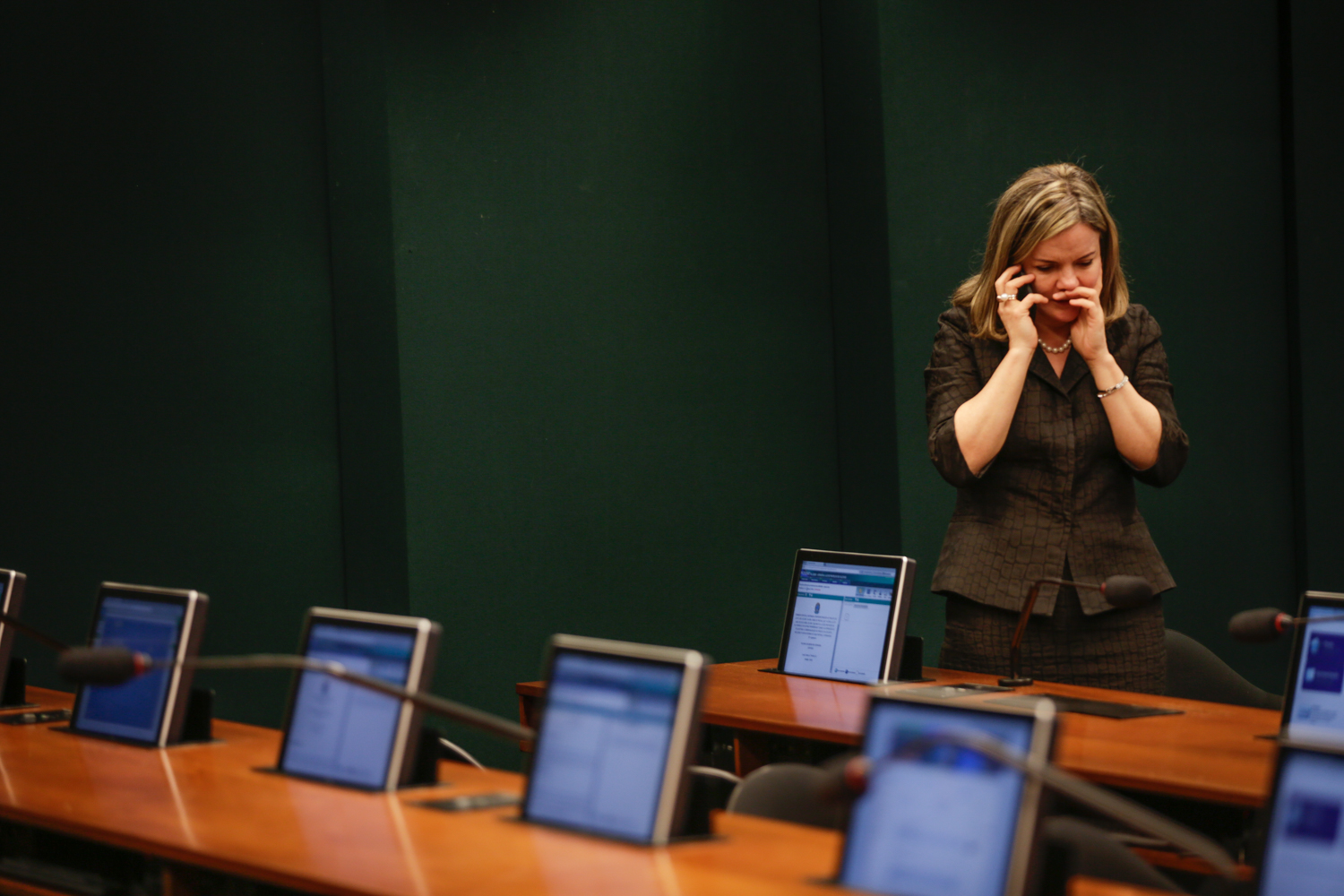 A Senadora Gleisi Hoffmann  (PT-PR) voltou a defender o governo Dilma. | Wenderson Araujo/Gazeta do Povo