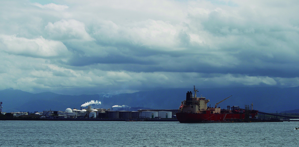Audiência pública para discutir as adaptações na área do Porto de Paranaguá, o principal do estado, está marcada para o dia 28. | JONATHAN CAMPOS/GAZETA DO POVO