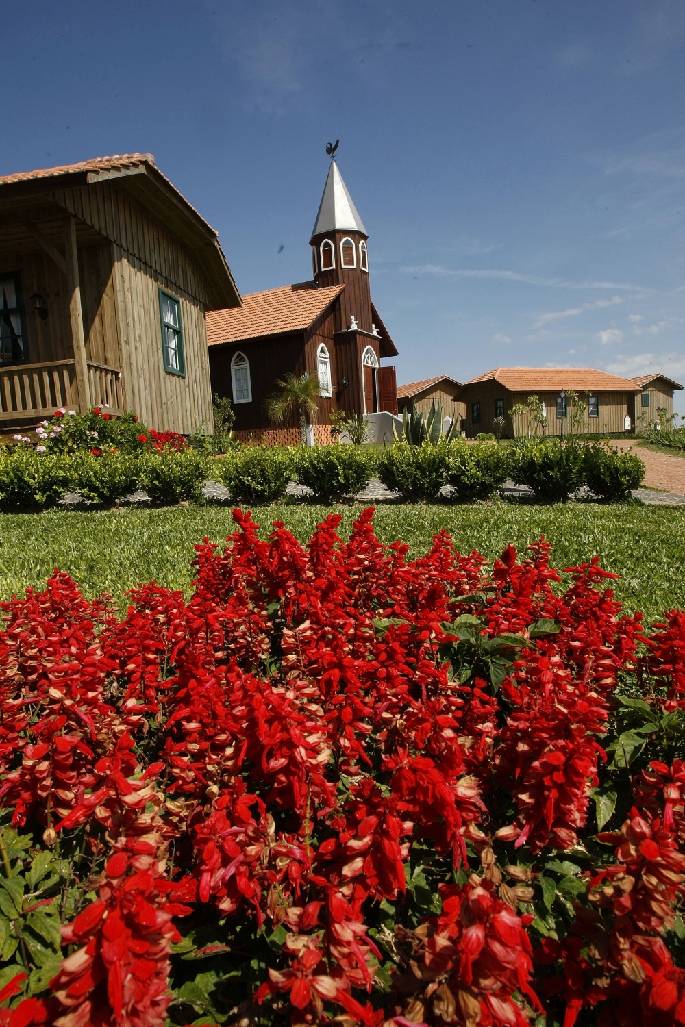 Parque Histórico de Carambeí criado pela Batavo reproduz igreja de primeira comunidade de holandeses instalada nos Campos Gerais. |