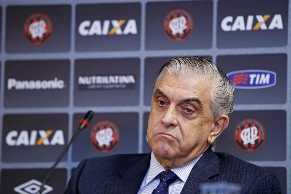 Petraglia se envolveu em mais uma polêmica com torcedores | Antônio More/Gazeta do Povo