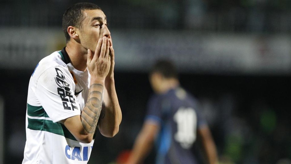Coritiba não marca há três rodadas no Brasileirão, inclusive com dois jogos dentro do Couto Pereira. | Daniel Castellano/Gazeta do Povo