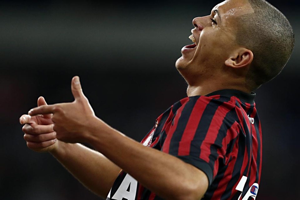 Marcos Guilherme comemora o segundo gol do Atlético sobre o São Paulo na partida disputada na Arena da Baixada. | Albari Rosa/Gazeta do Povo