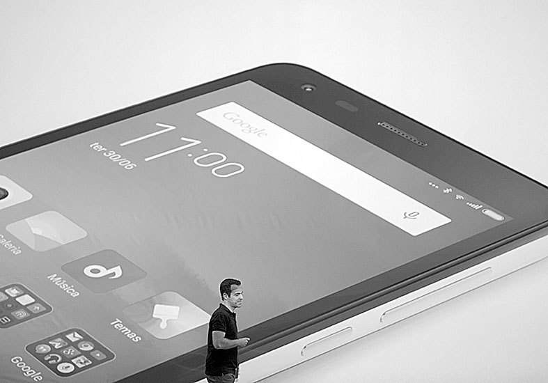 Vice-presidente da marca, Hugo Barra, apresentou o Redmi 2. | Sebastião Moreira/Efe