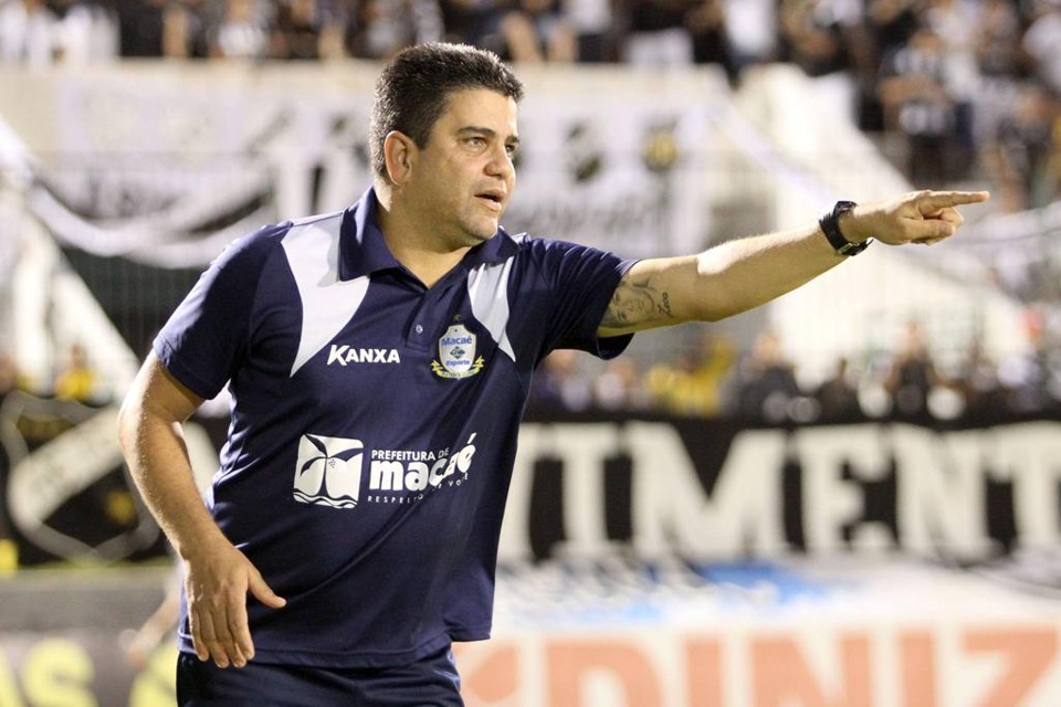 Técnico Marcelo Cabo diz saber dos segredos de Fernando Diniz. | Divulgação/Macaé Esporte