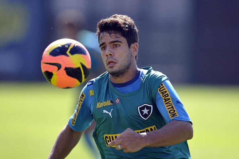 Indicado por Ney Franco, Henrique é nova esperança coxa-branca para corrigir o baixo aproveitamento ofensivo | Fabio Castro/AGIF/AGIF