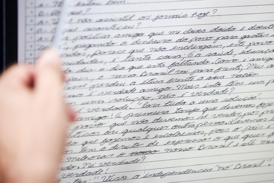 As decisivas 30 linhas da redação exigem técnica e atenção. | André Rodrigues/Gazeta do Povo