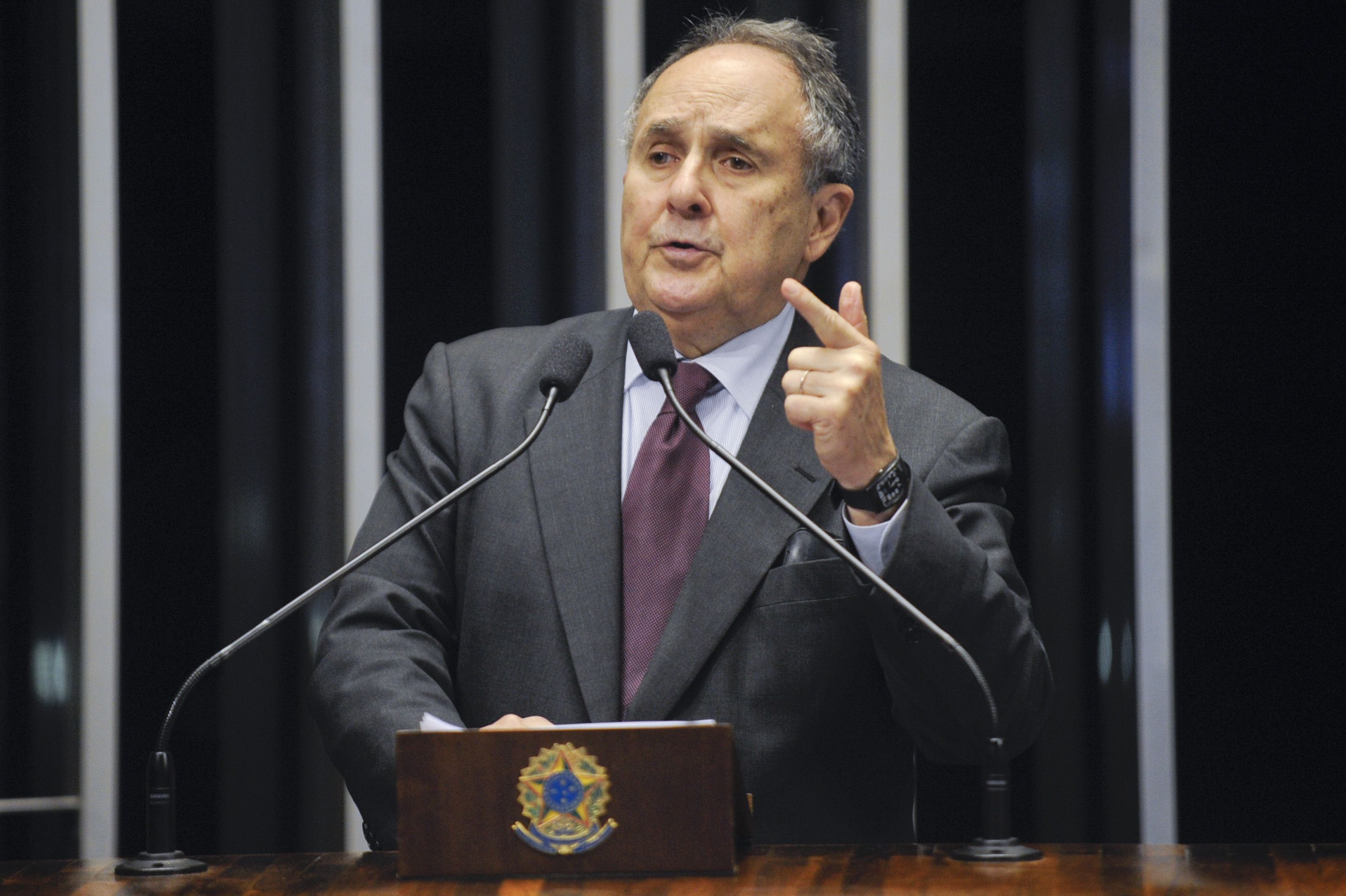 Cristovam Buarque participou de uma reunião com a presidente Dilma no Palácio do Planalto nesta quinta. | Jefferson Rudy/Agência Senado