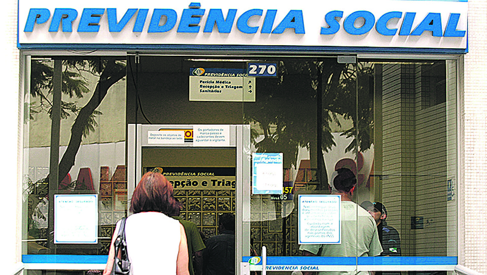 Folha de pagamento de agosto foi fechada sem prever o 13º. | Ivonaldo Alexandre/Gazeta do Povo