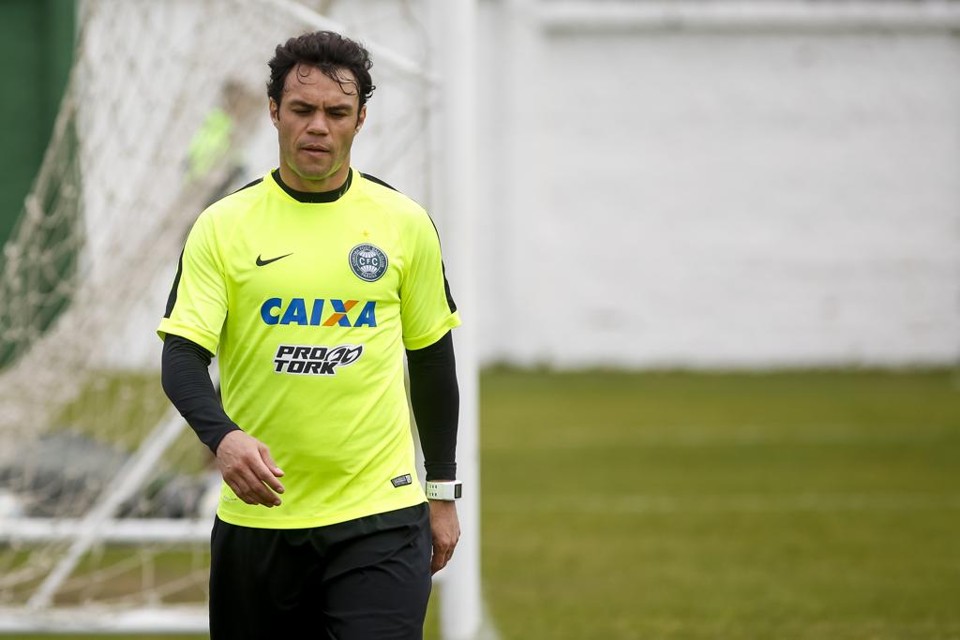 Kléber se recupera de uma lesão no joelho. | Henry Milleo/Gazeta do Povo