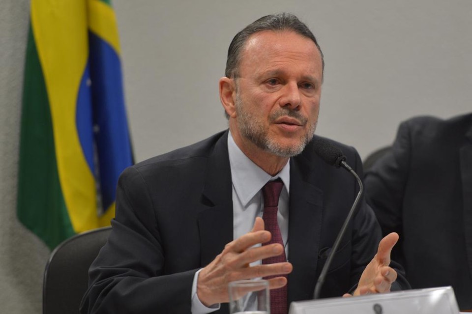 Luciano Coutinho: “colaboração”. | Wilson Dias/Agencia Brasil