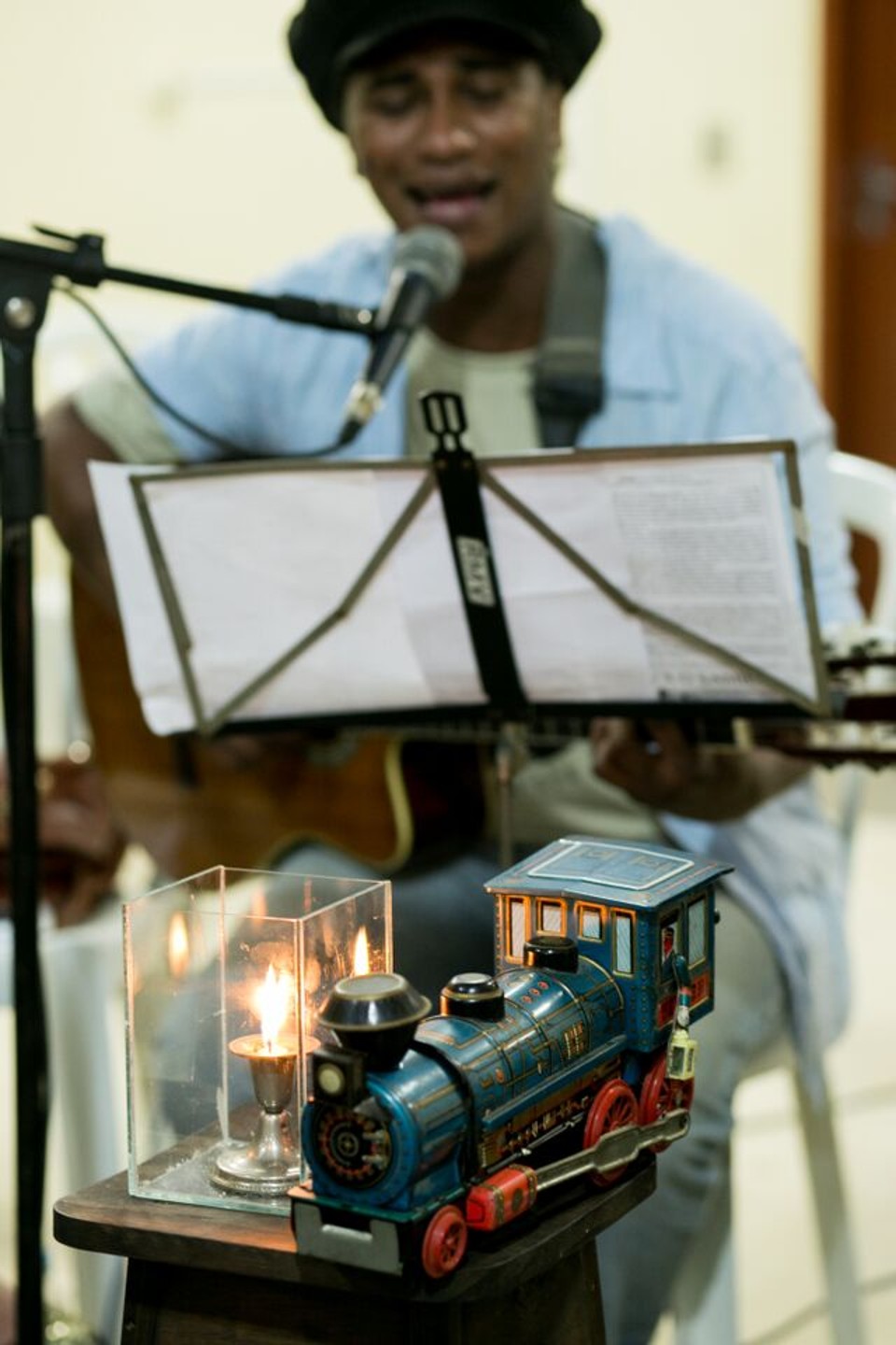 Samba do Trilho faz música onde funcionava uma estação de trens. | Annelize Tozetto/Divulgação