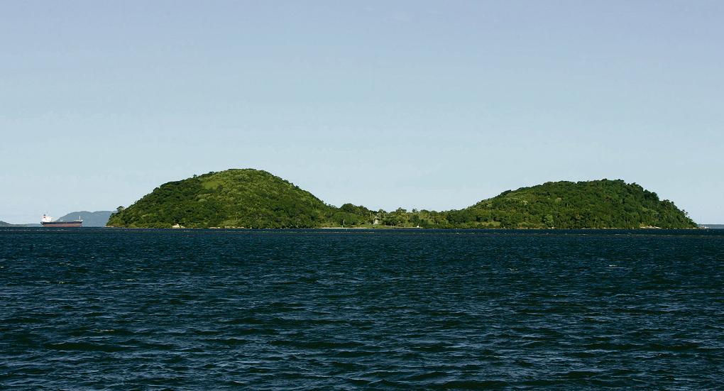 Ilha das Cobras abriga casa de praia do governador do Paraná: local não é visitado há quatro anos pelo chefe do Executivo , mas segue consumindo recursos do combalido caixa estadual. | Daniel Castellano/Gazeta do Povo