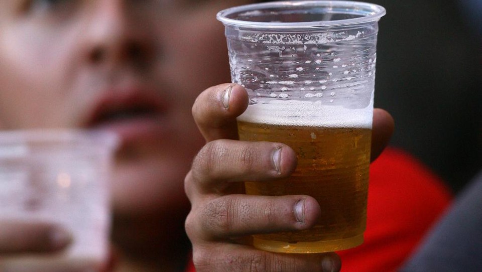 A volta da cerveja aos estádios segue sob suspense: vereadores querem mais tempo para discutir o tema. | Rodolfo Bührer/Gazeta do Povo