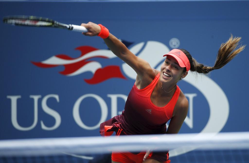 A sérvia Ana Ivanovic caiu diante de Dominika Cibulkova, por 2 a 1. | Mike Segar/Reuters