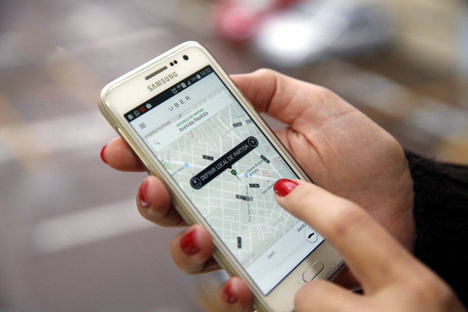 Comissão de Legislação, Justiça e Redação da Câmara de Curitiba ‘devolveu’ a proposta de lei que veta o Uber em Curitiba para o vereador Chico do Uberaba corrigir erros formais do projeto | Andressa Katriny/CMC