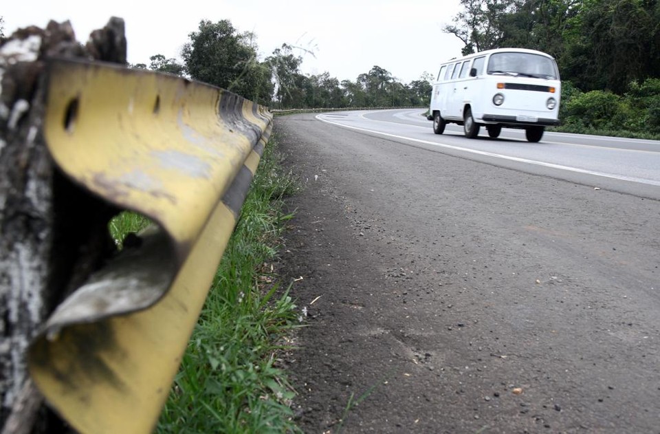 Trecho da BR-476: corredor deve ter seis praças de pedágio. | Henry Milleo/Gazeta do Povo
