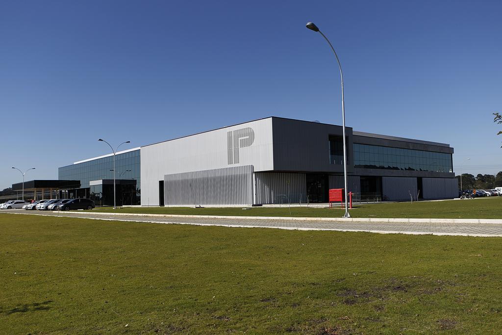 Fábrica em São José dos Pinhais é a 8.ª do grupo no mundo e a primeira da América Latina. | Jonathan Campos/Gazeta do Povo