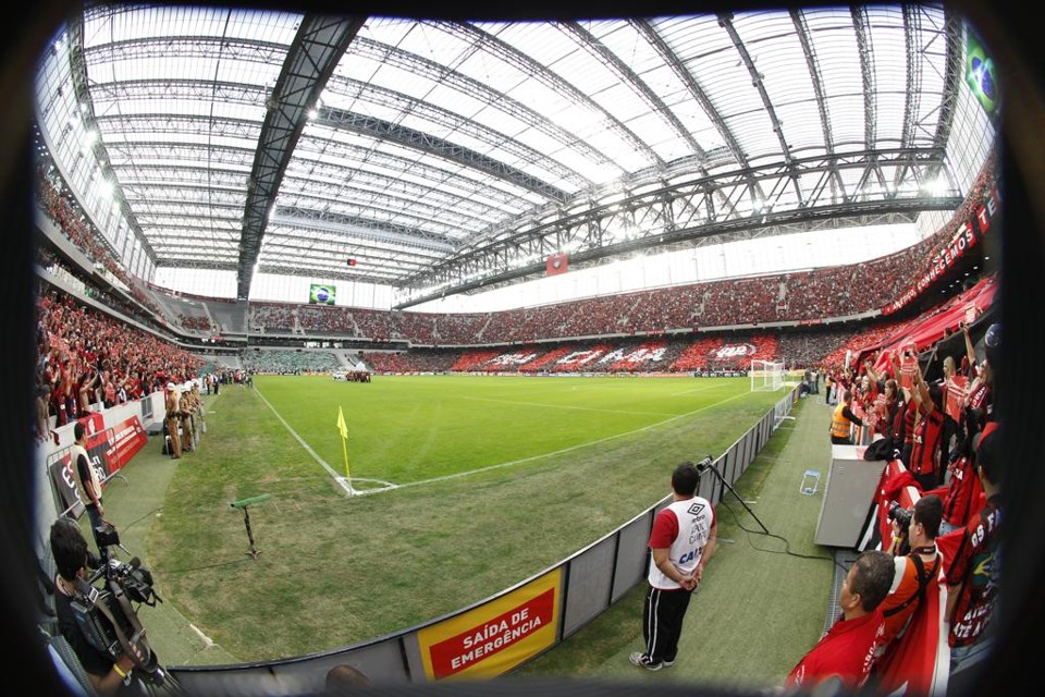 Até aqui, o Atletiba do dia 21 de junho de 2015 é o maior público da Arena no ano. | Daniel Castellano/Gazeta do Povo