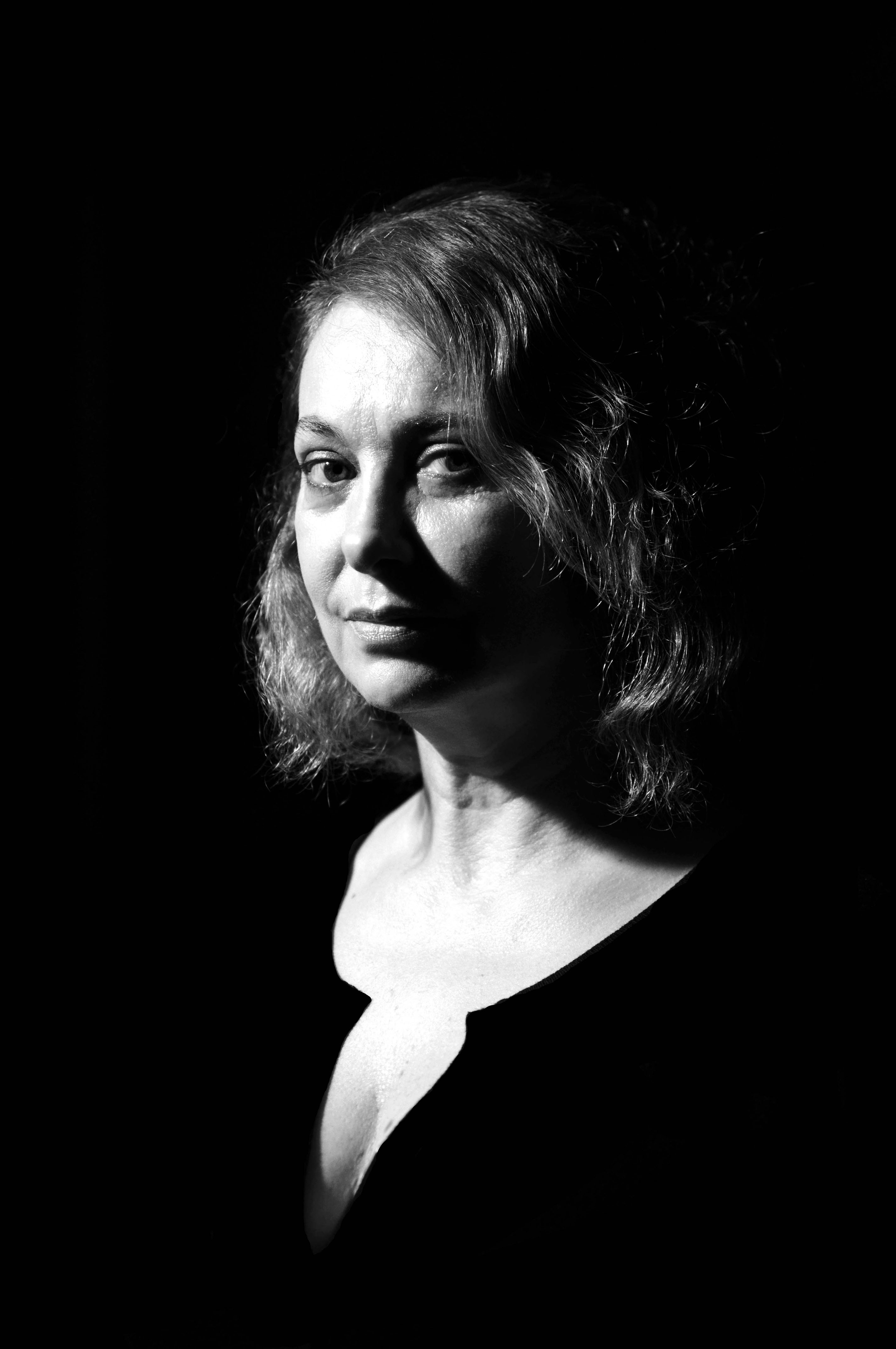 Chris Macedo: voz ao passado. | Gilson Camargo/Divulgação