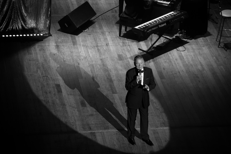 Louis Hoover interpretou Sinatra quase à perfeição | Cristiane Moreira/Divulgação