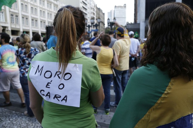 Sergio Moro vira ídolo em manifestação de Curitiba | Henry Milléo/ Gazeta do Povo