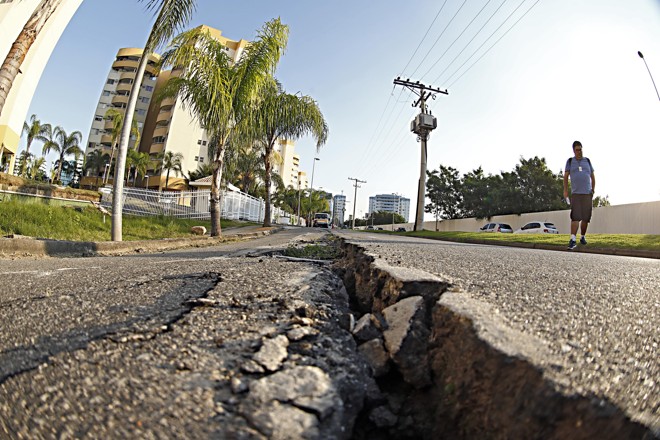 Vila Pan-Americana chamada de Vila do Pan na Barra da Tijuca no Rio de Janeiro, que foi construída para os jogos Pan-Americana de 2007 e que está com problemas estruturais nas ruas de acesso da vila. | Albari Rosa/Gazeta do Povo