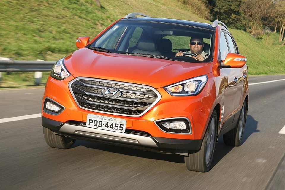Grade hexagonal e faróis de neblina redesenhados estão entre as novidades do novo ix35. | Divulgação / Hyundai