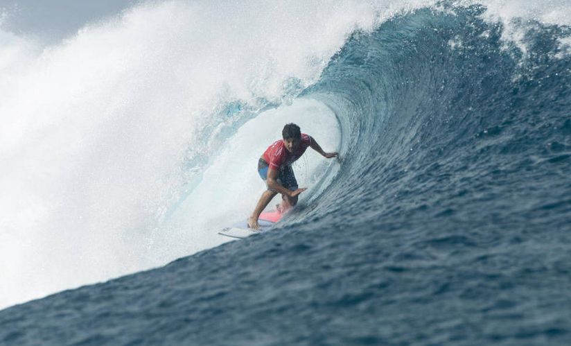 Italo Ferreia avançou na etapa do Taiti do Mundial de surfe. | Reprodução / WSL/