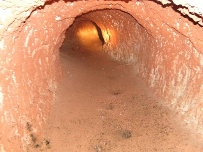 Segundo o Serviço Geológico do Brasil, o túnel escavado é circular e tem o piso coberto por sedimentos | Serviço Geológico do Brasil/Divulgação