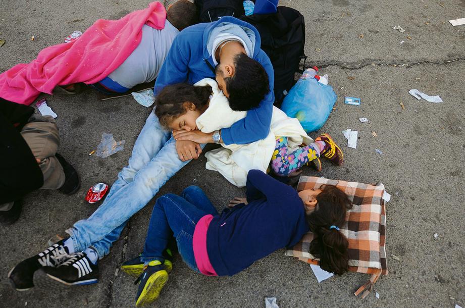 Alemanha é um dos destinos dos refugiados, que chegam à Sérvia, mas podem ser barrados na Hungria. | Ognen Teofilovski/Reuters