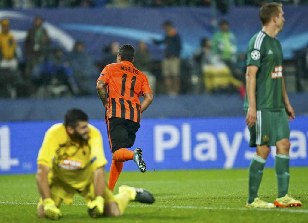 Revelado nas categorias de base do Coritiba, Marlos garantiu a vitória do Shakhtar sobre o Rapid Viena. | Heinz-Peter Bader/Reuters