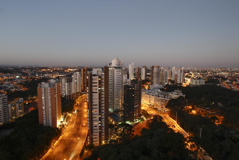 Com mais regiões de classe média alta, como o Mossunguê, Curitiba concentrou o maior número de lançamentos de imóveis novos. | Daniel Castellano/Gazeta do Povo