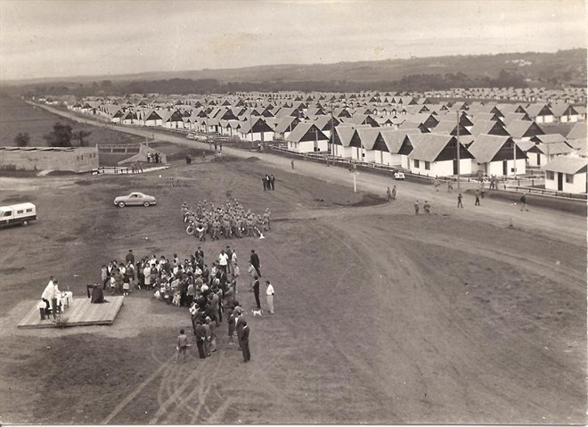 Futura CIC: inauguração da primeira Cohab do Paraná, em 1966, com presença do Mal. Castelo Branco. | /