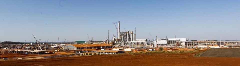 Visão geral da fábrica da Klabin em construção: tubulações conectam todos os setores para abastecimento de fluidos e gases. | Daniel Castellano/Gazeta do Povo