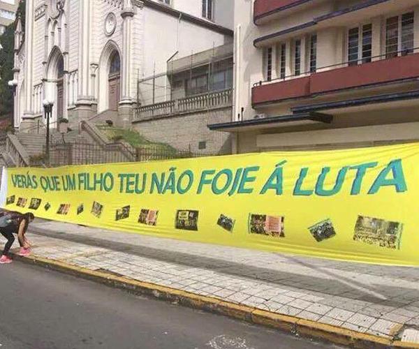 Da luta não foge, mas da escola... #CarnaCoxinha : um dos tweets publicados no domingo durante as manifestações. | Reprodução/Twitter