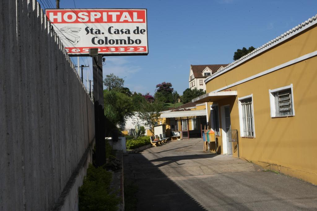 A Santa Casa de Colombo, à época da interdição, em 2012 | Aniele Nascimento/Gazeta do Povo/Arquivo