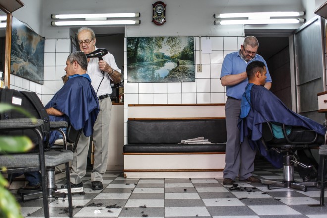 Salão Blumenau, centro de Curitiba | Daniel Castellano/Gazeta do Povo