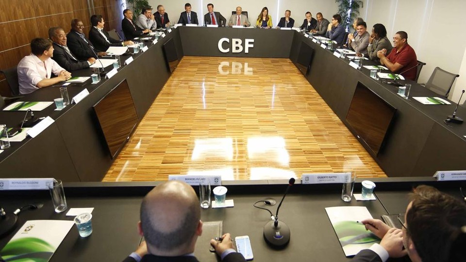Reunião na CBF uniu o presidente da entidade, Marco Polo Del Nero com a comissão técnica da seleção e ex-jogadores. | Rafael Ribeiro/CBF