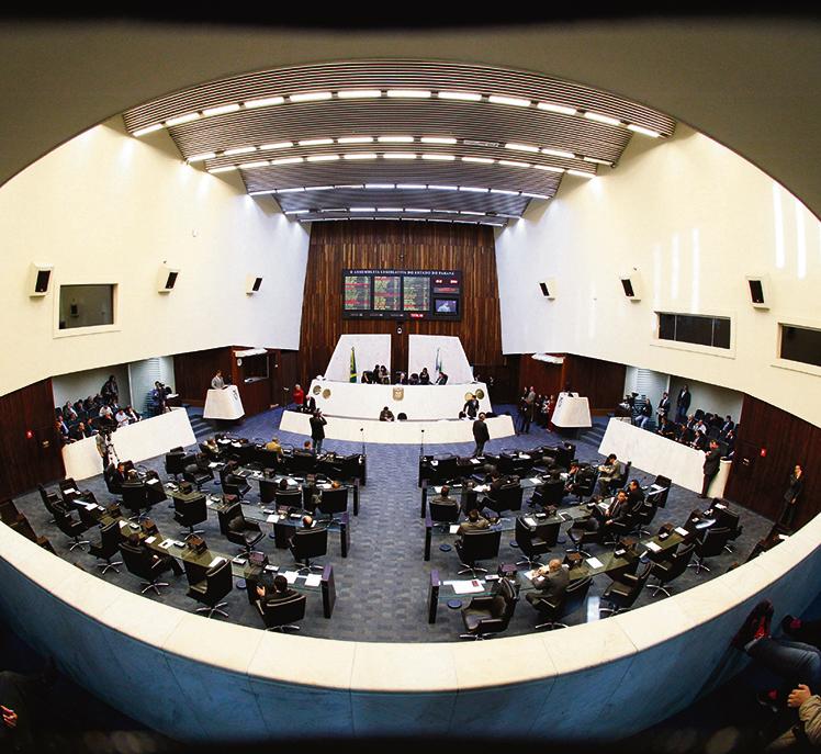 Plenário da Assembleia: novos dados sobre gastos estão na web. | Daniel Castellano/Gazeta do Povo