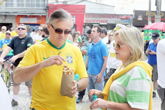 O empresário Cesar Bonet e a mulher, Ruth (Coca) Slaviero. |