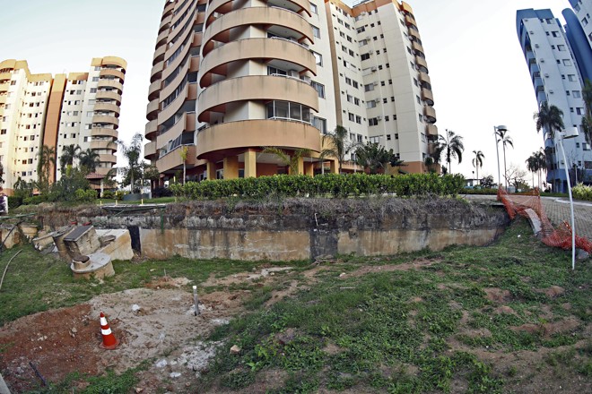 Vila Pan-Americana chamada de Vila do Pan na Barra da Tijuca no Rio de Janeiro, que foi construída para os jogos Pan-Americana de 2007 e que está com problemas estruturais nas ruas de acesso da vila. | Albari Rosa/Gazeta do Povo